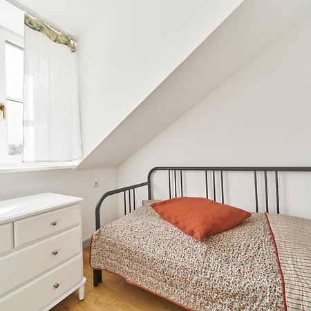 Modern Two-Bedroom Apartment, Vilnius City Centre Экстерьер фото