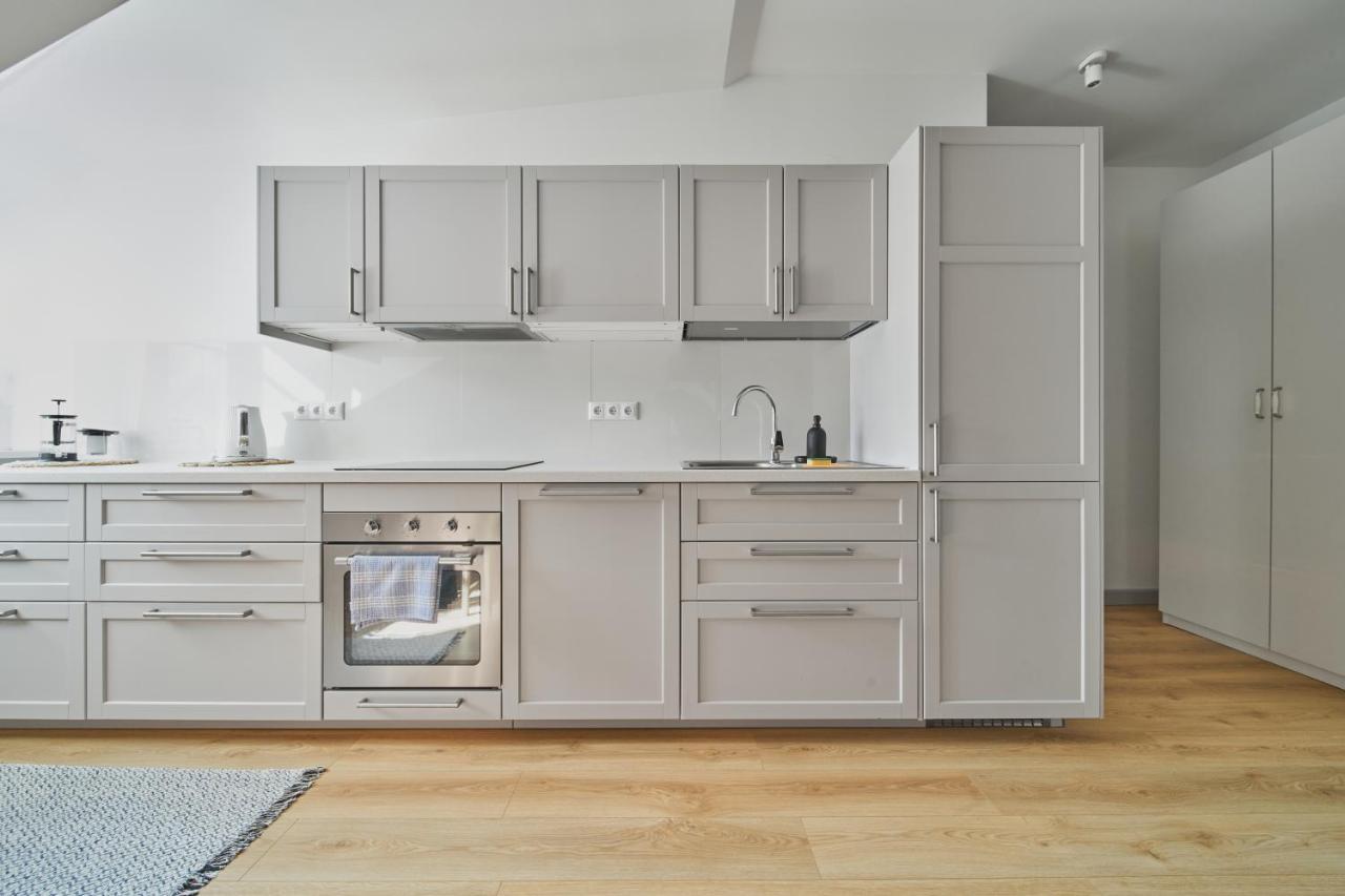 Modern Two-Bedroom Apartment, Vilnius City Centre Экстерьер фото